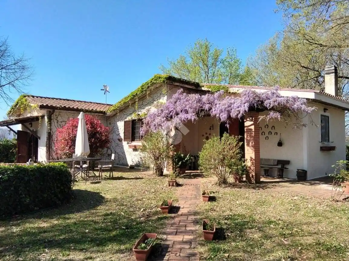 Villa in vendita a Olevano Romano