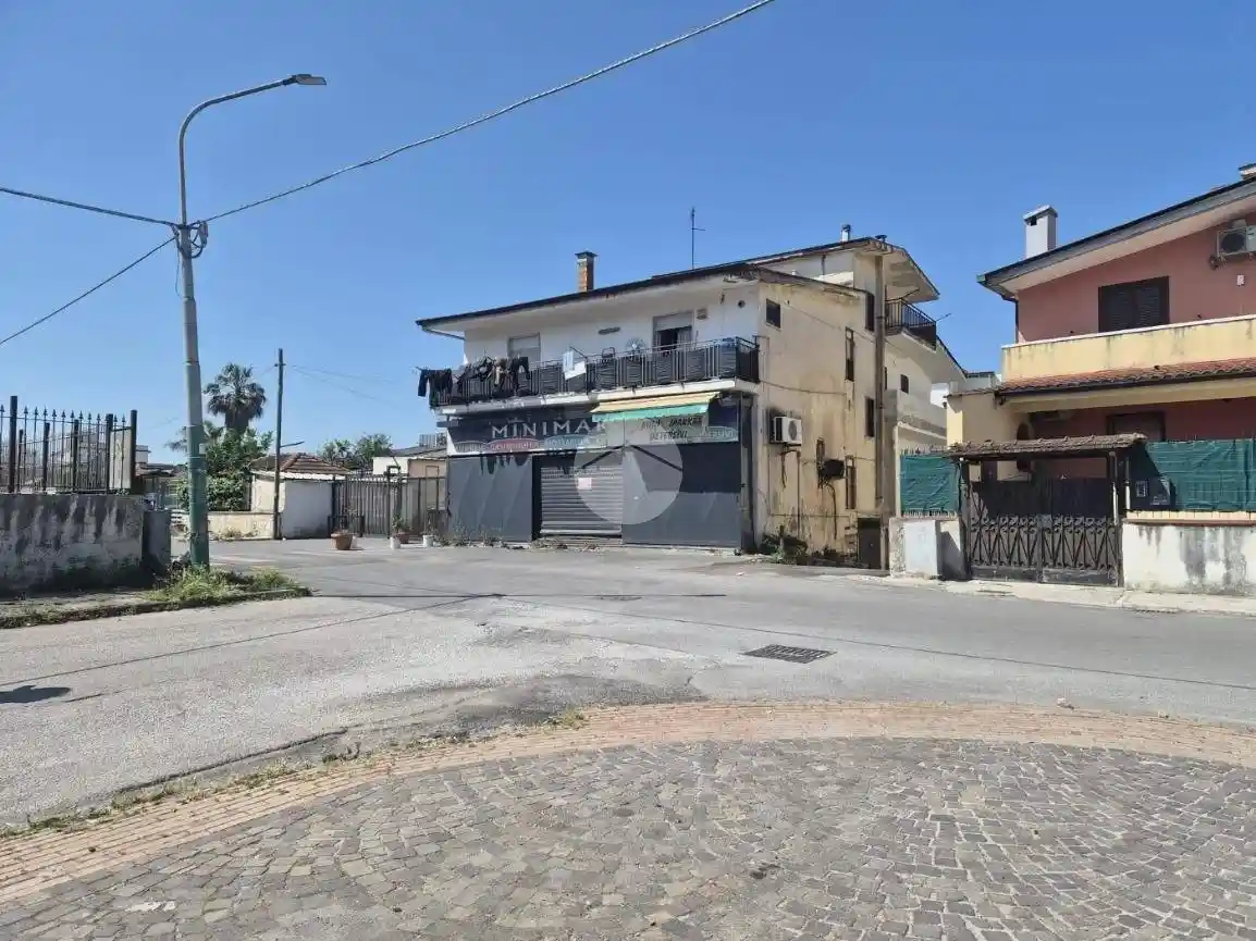 Appartamento in vendita a Castel Volturno