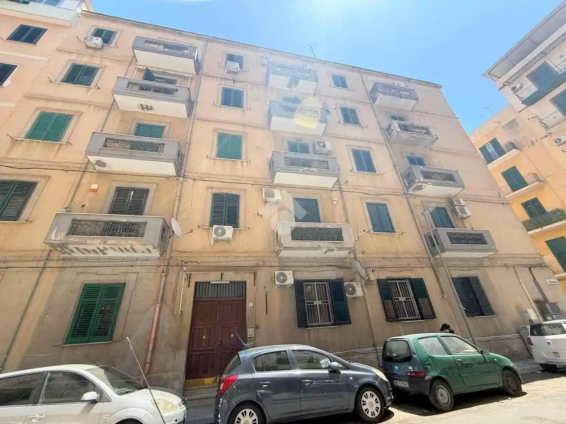 Appartamento in vendita a Palermo