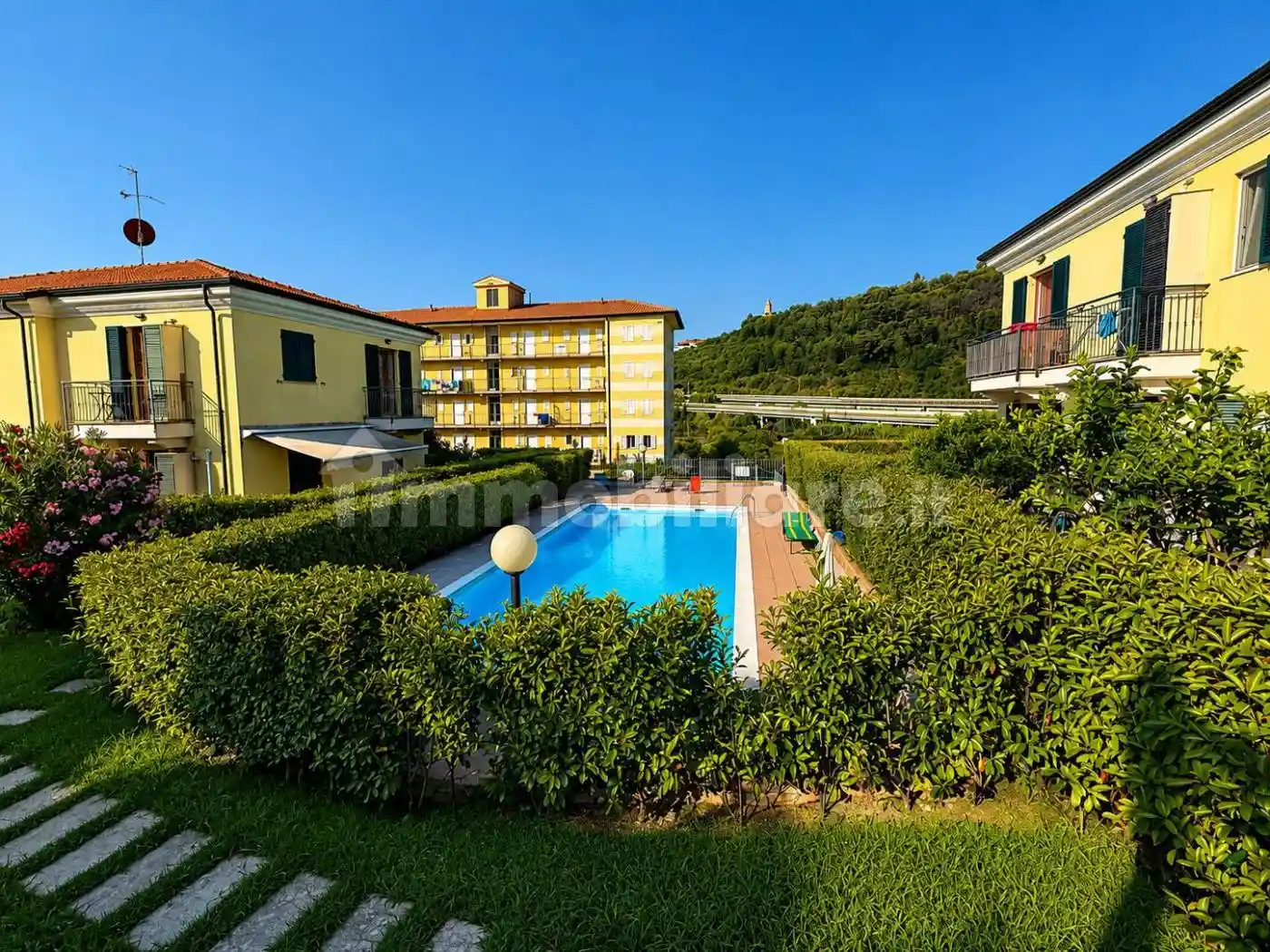 Appartamento in vendita a Diano Castello