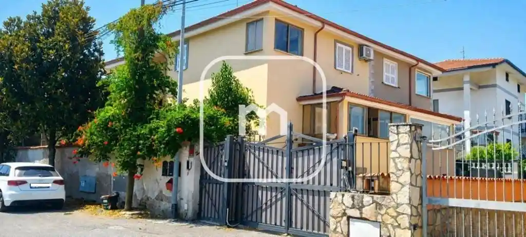 Villa in vendita a Roma