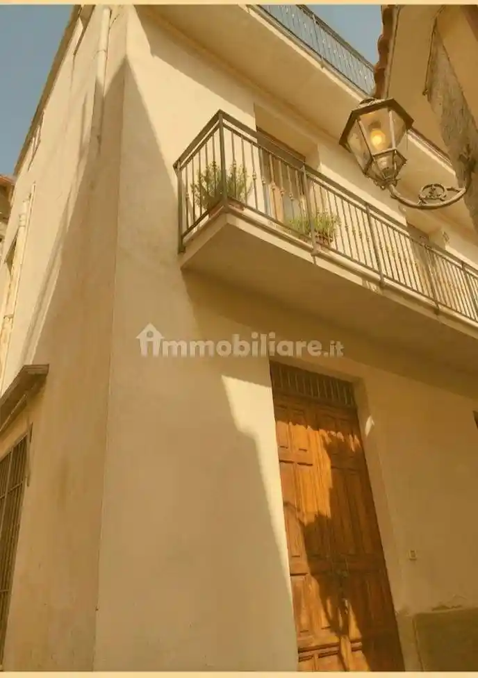 Casa indipendente in vendita a Fiumedinisi