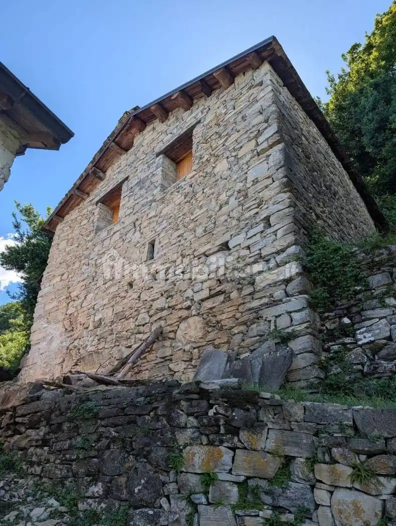 Rustico - Casale in vendita a Brienno