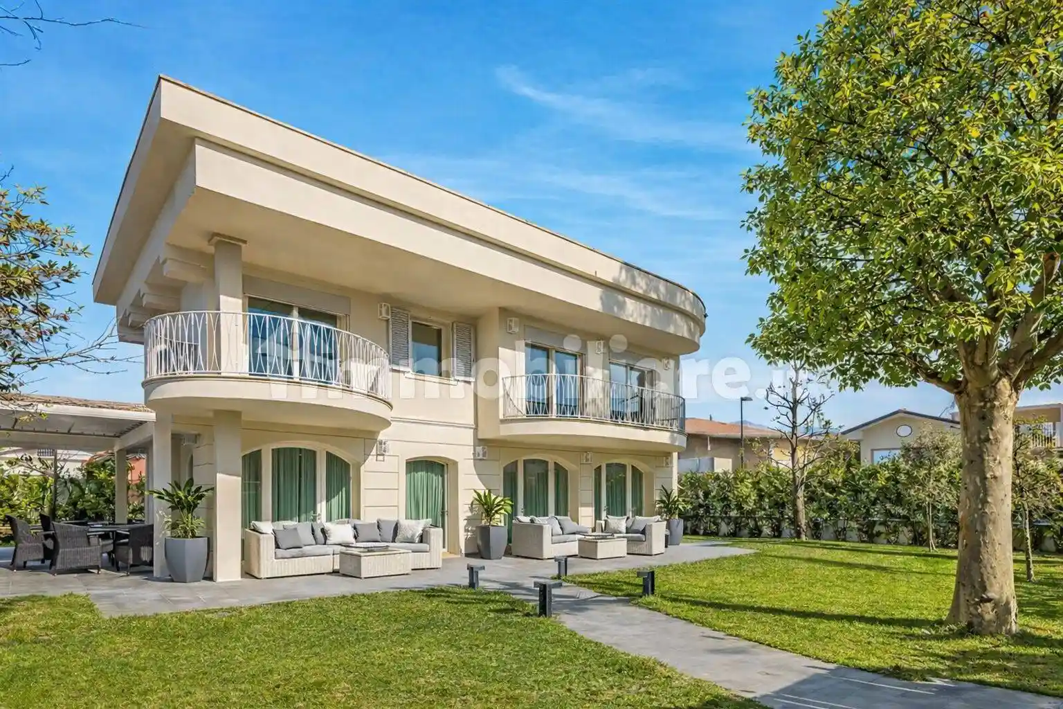 Villa in vendita a Forte dei Marmi