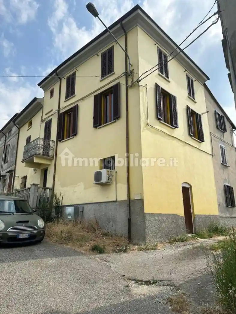 Appartamento in vendita a Ziano Piacentino