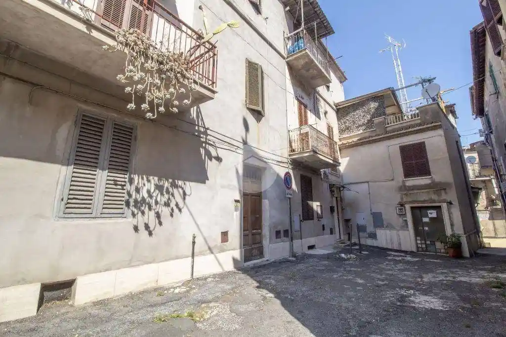 Appartamento in vendita a Palombara Sabina