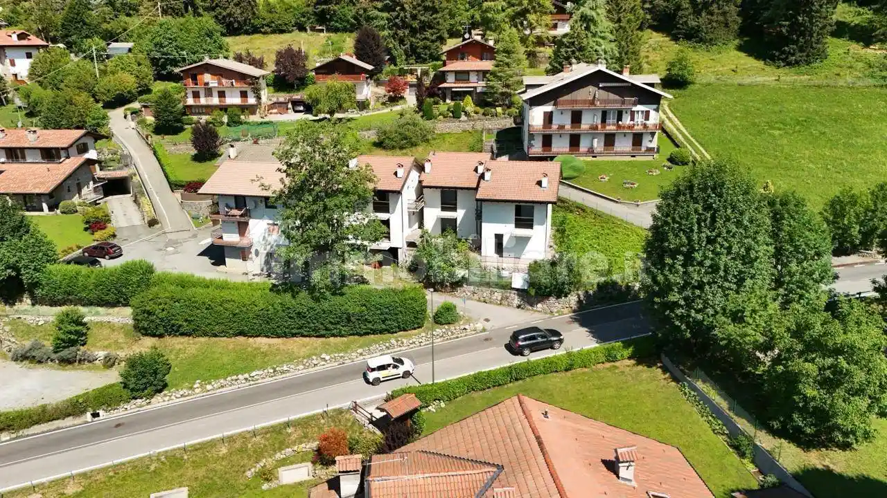Appartamento in vendita a Castione della Presolana