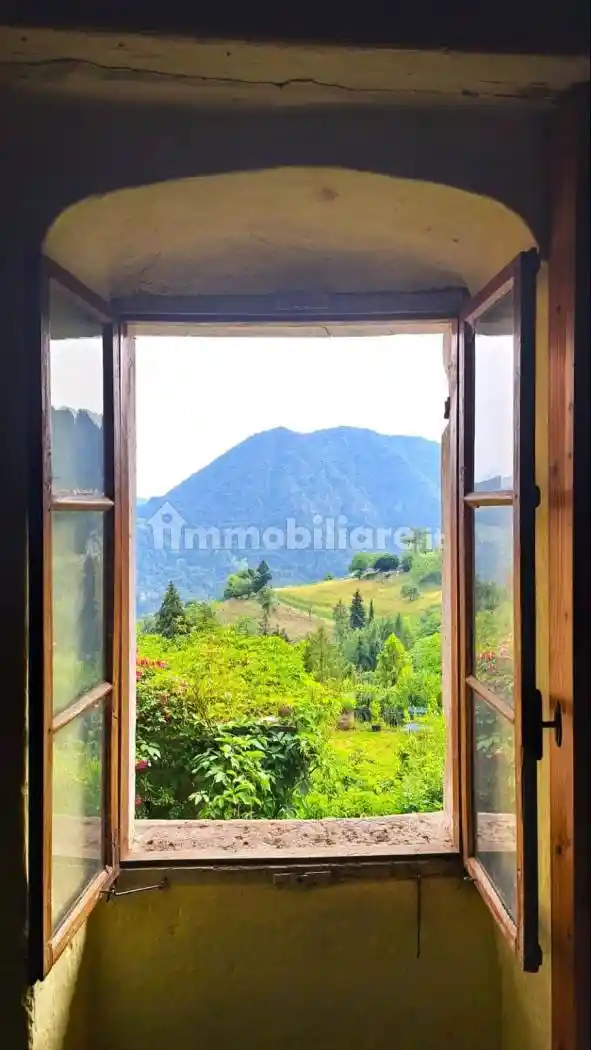 Appartamento in vendita a Gargnano