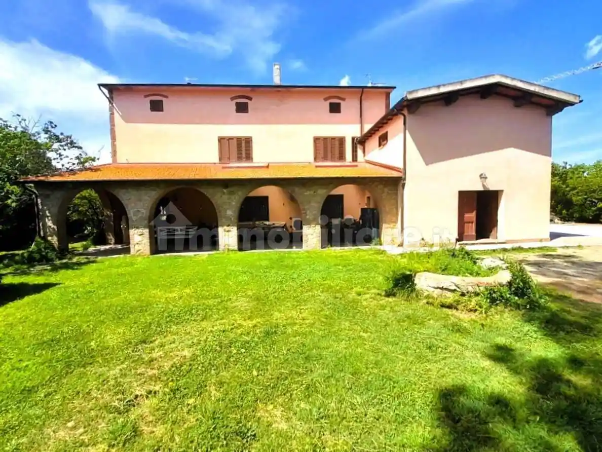Rustico - Casale in vendita a Riparbella
