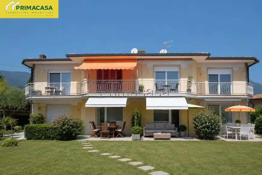Appartamento in vendita a Toscolano-Maderno