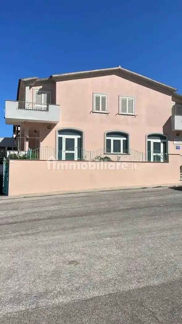 Appartamento in vendita a Orosei
