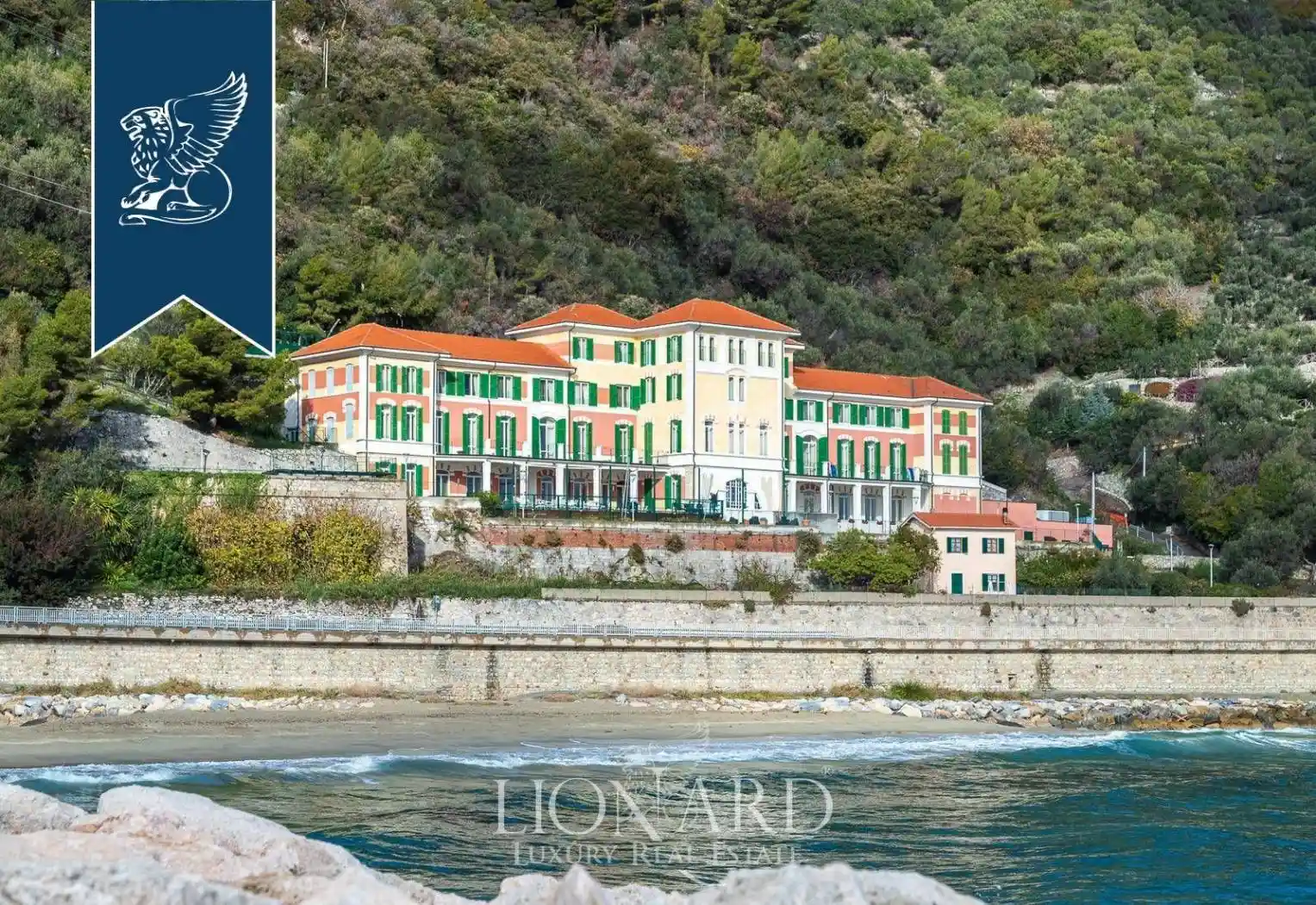 Villa in vendita a Finale Ligure