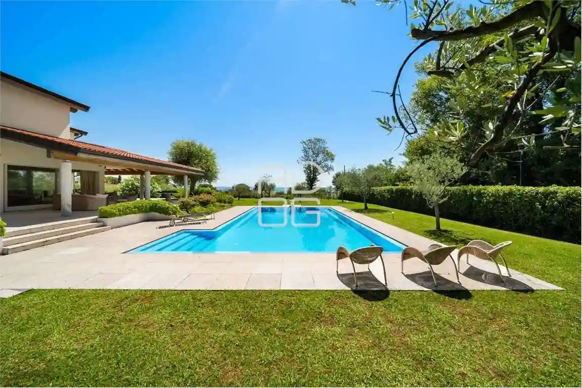 Villa - foto 5