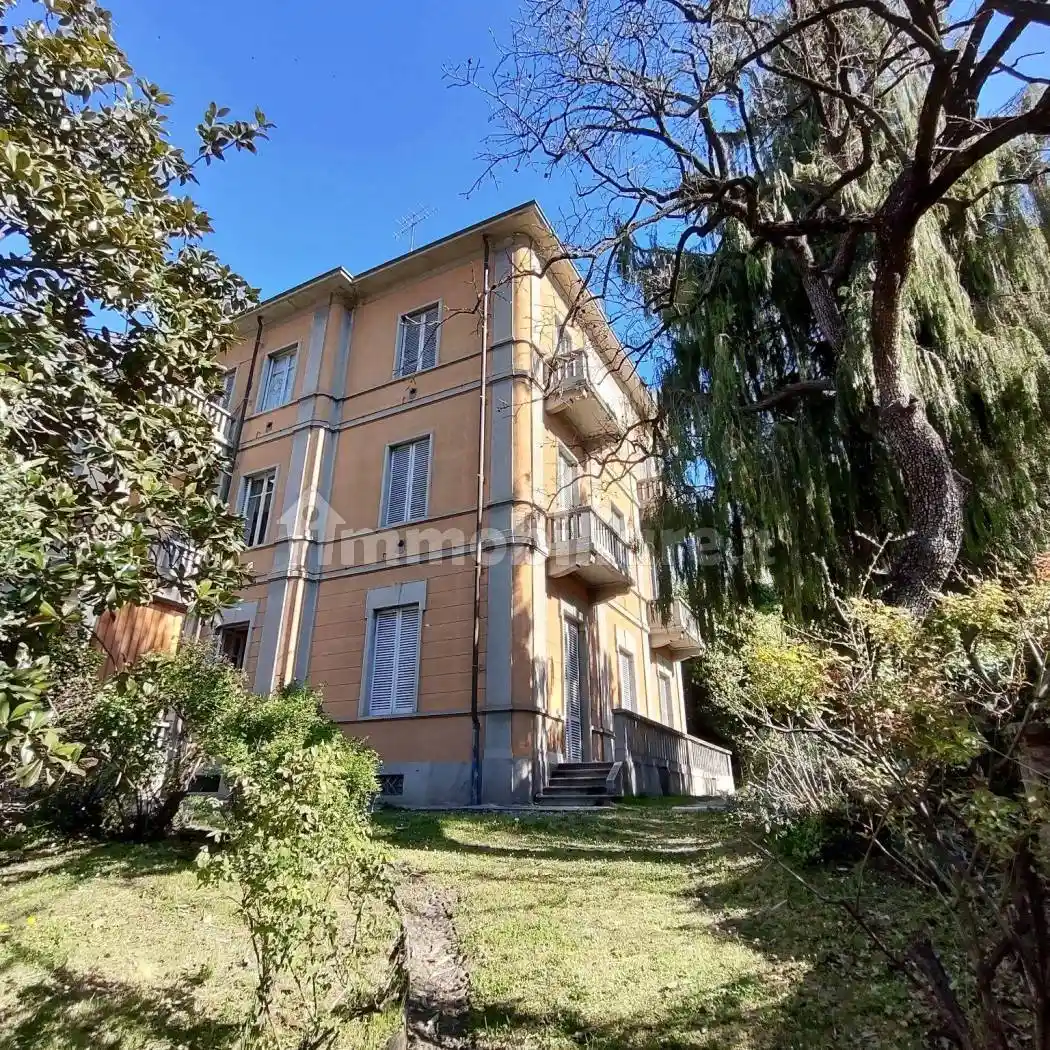 Villa in vendita a Perosa Argentina