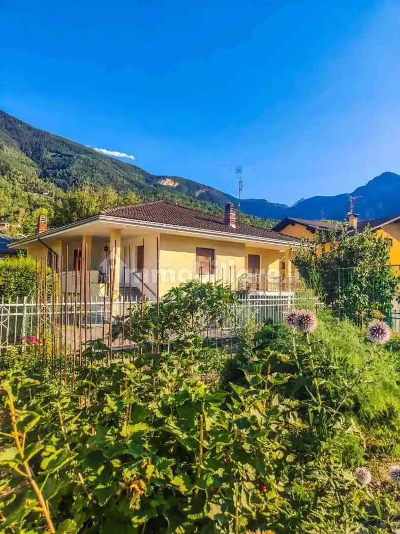 Villa in vendita a Aymavilles