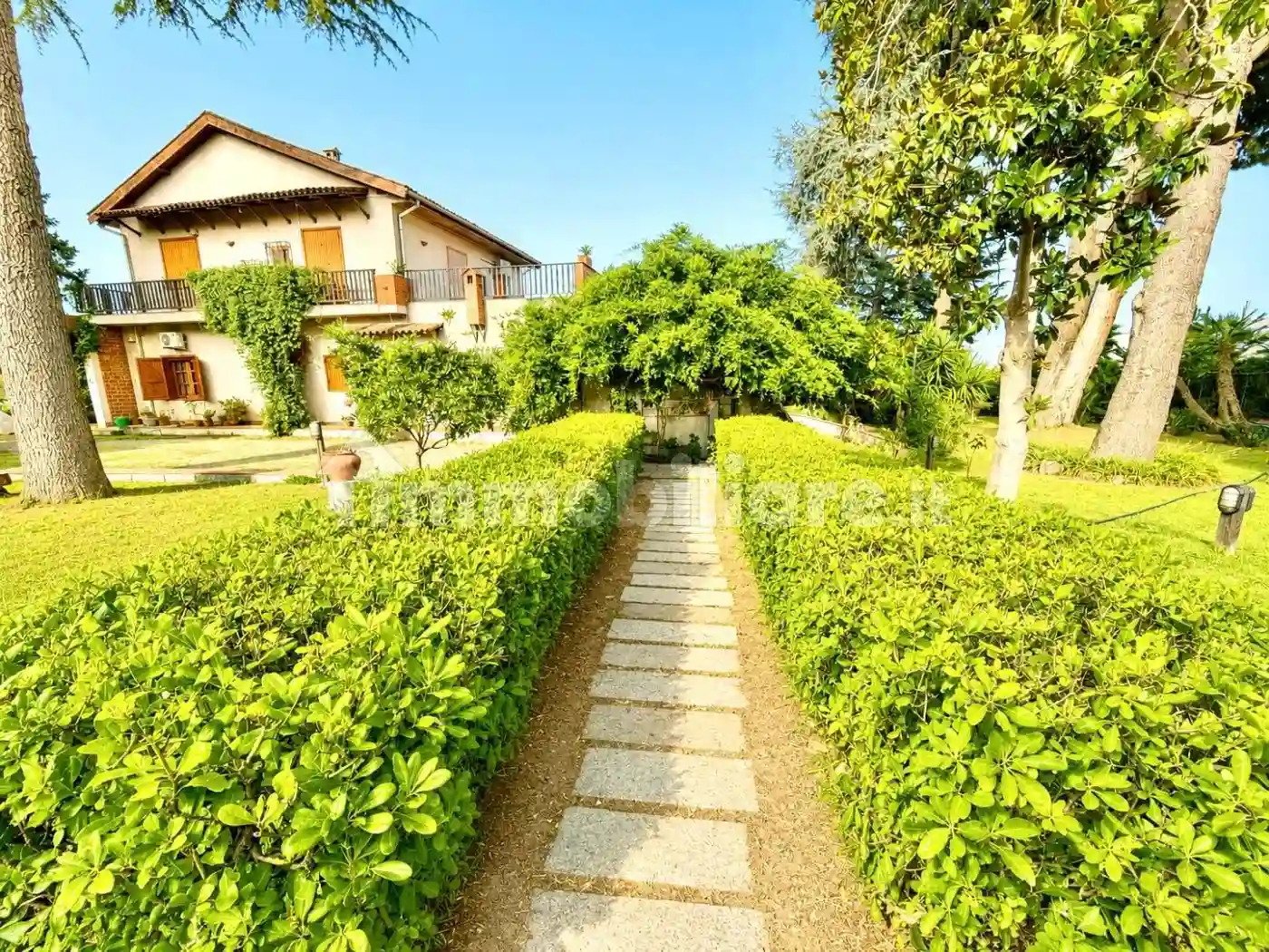 Villa - foto 2