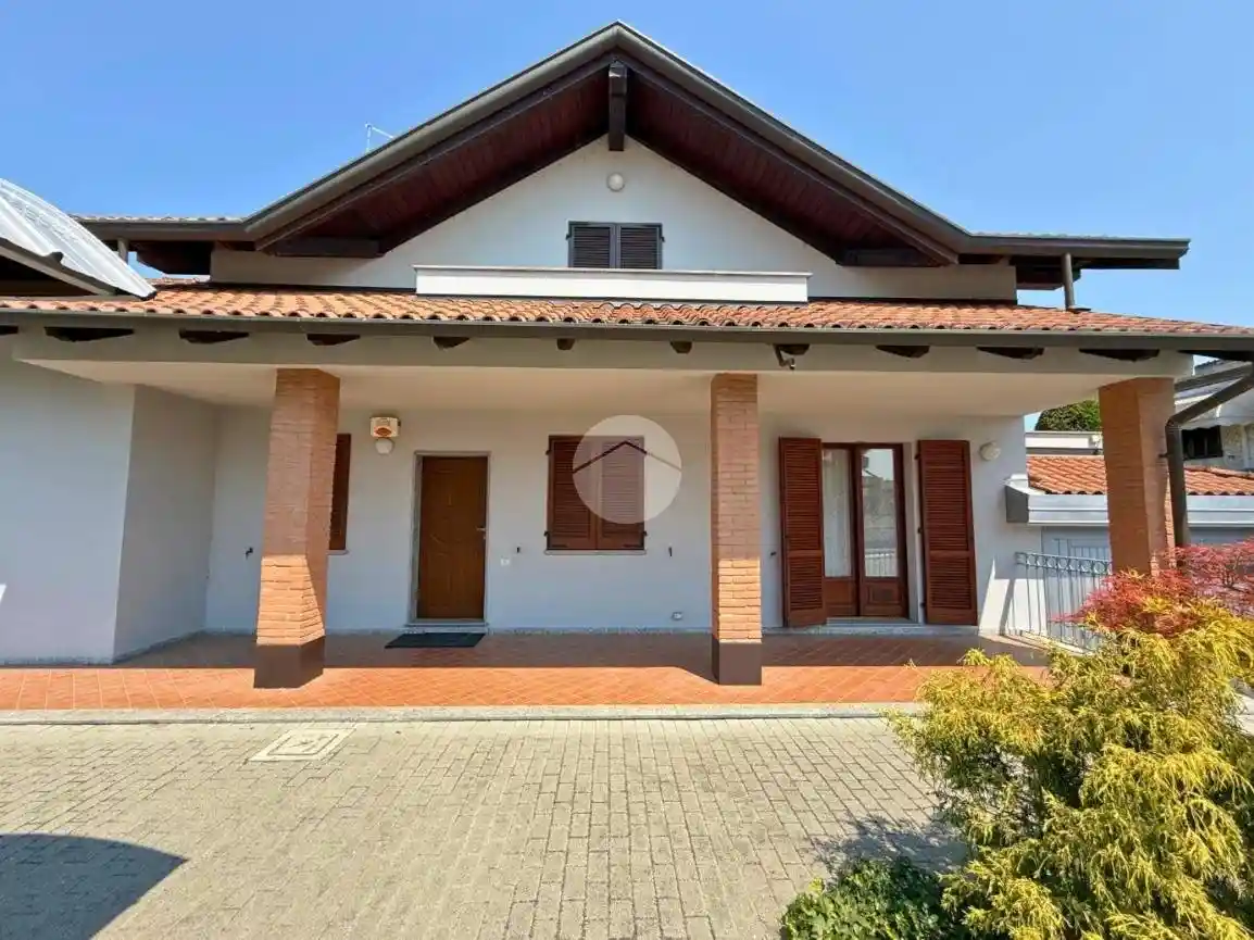 Villa in vendita a Borgo Vercelli