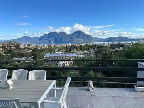 Villa in vendita a Verbania