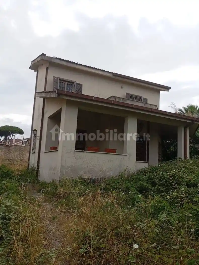Villa in vendita a Ardea