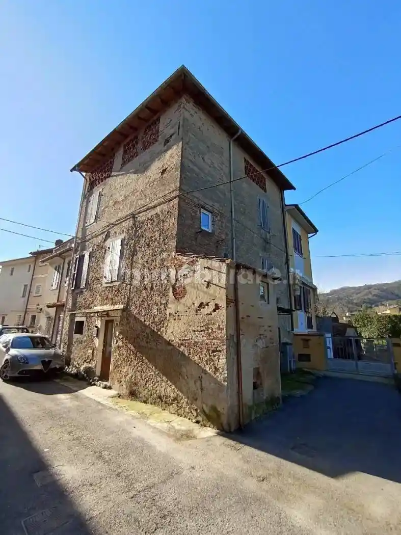 Rustico - Casale in vendita a Camaiore