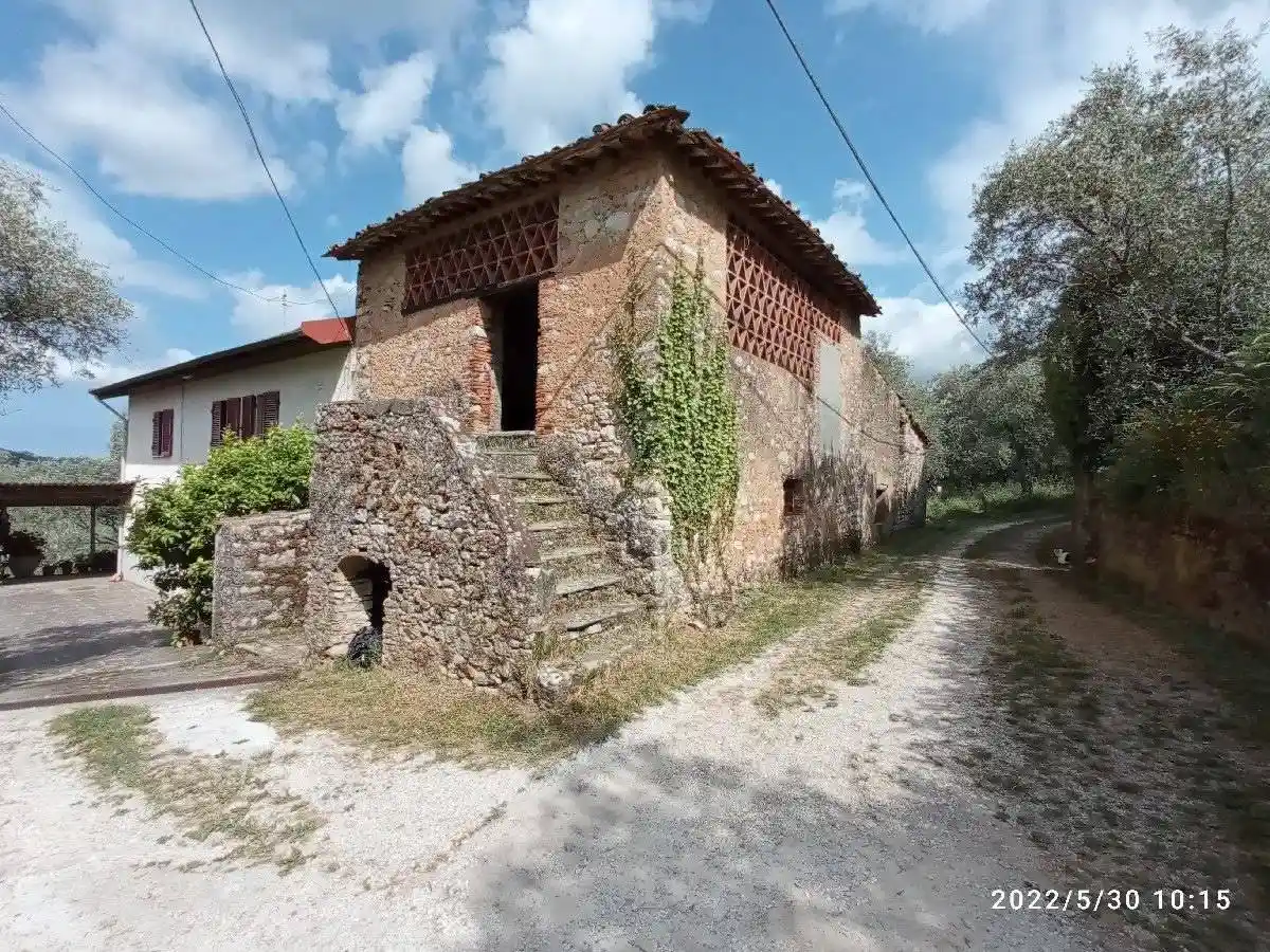 Rustico - Casale in vendita a Camaiore