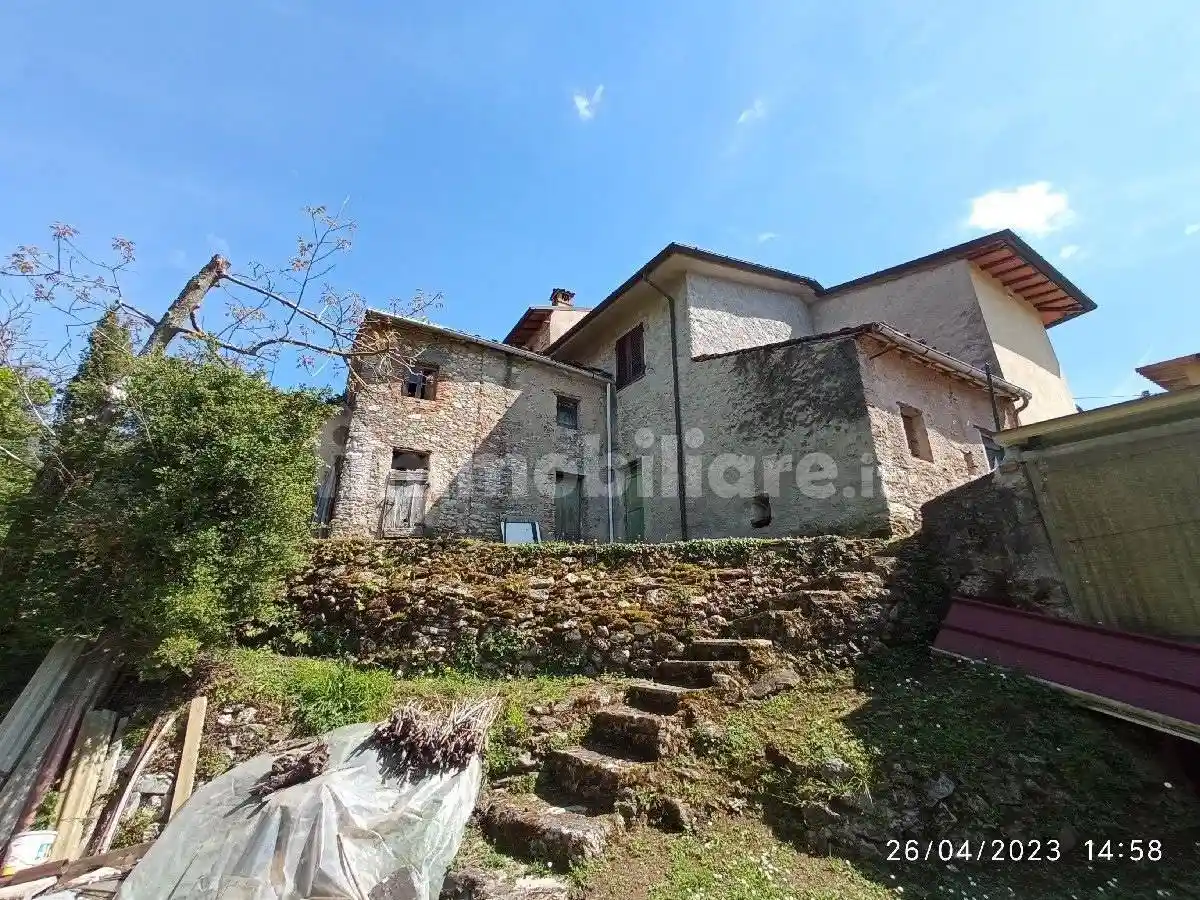 Rustico - Casale in vendita a Camaiore