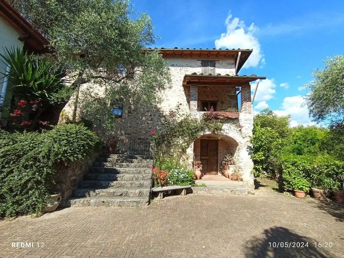 Rustico - Casale in vendita a Camaiore