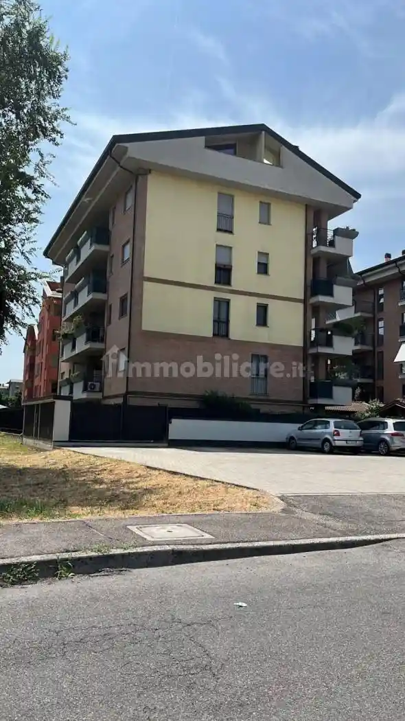 Appartamento in vendita a Cesano Boscone