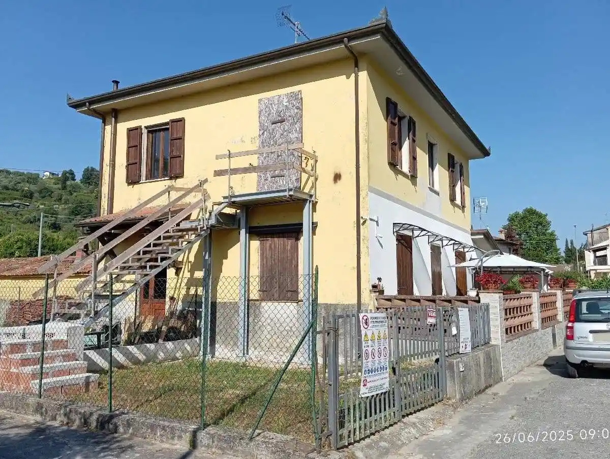 Appartamento in vendita a Camaiore
