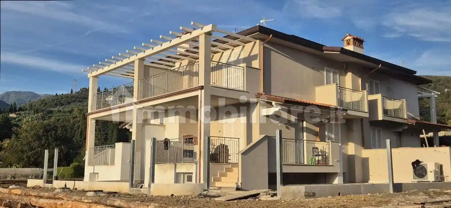 Villa in vendita a Camaiore
