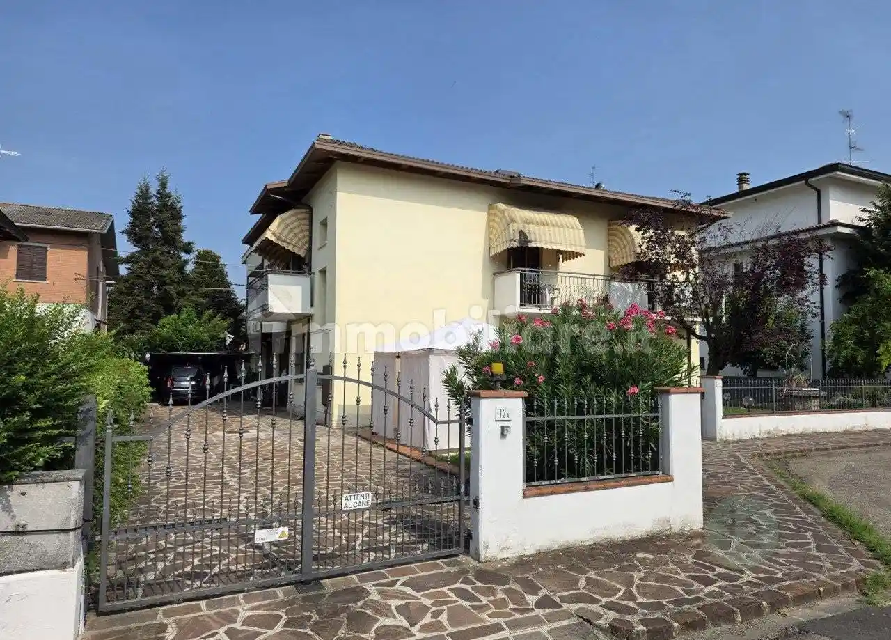 Villa in vendita a Carpi