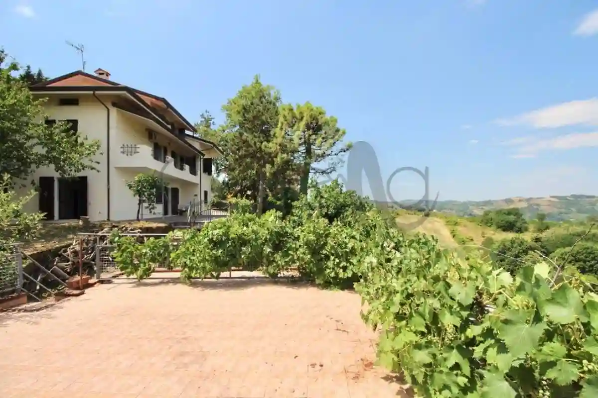 Villa - foto 2