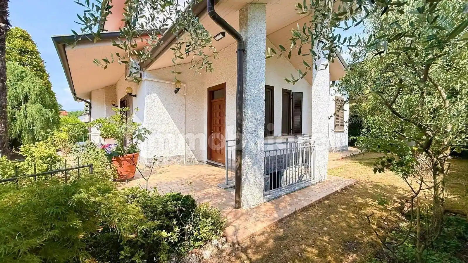 Villa in vendita a Renate