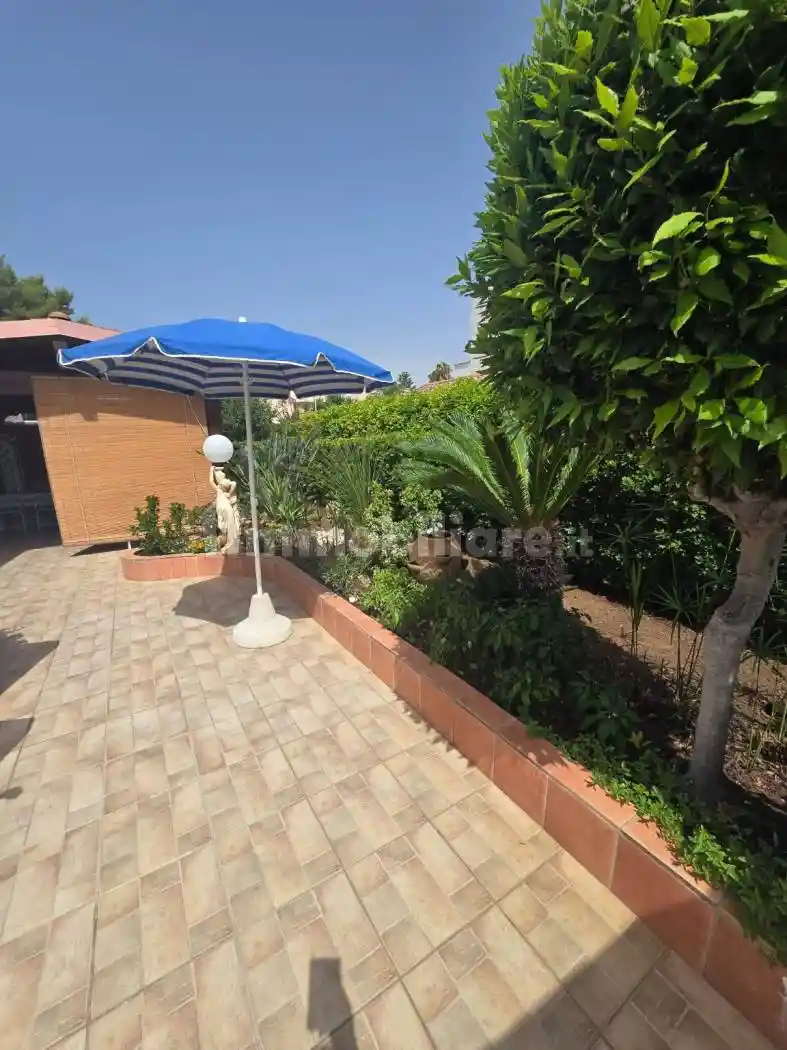 Villa in vendita a Maruggio