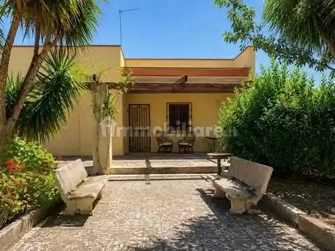Villa in vendita a Vernole