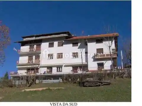 Palazzo - Edificio in vendita a Tambre