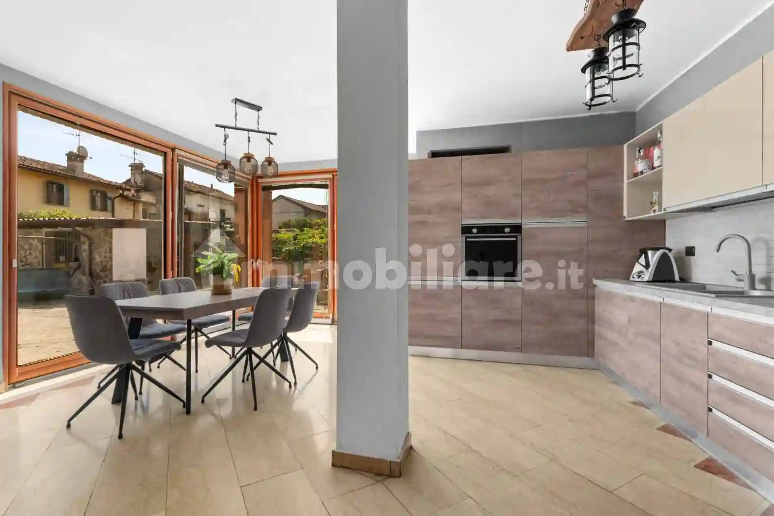 Villa - foto 2