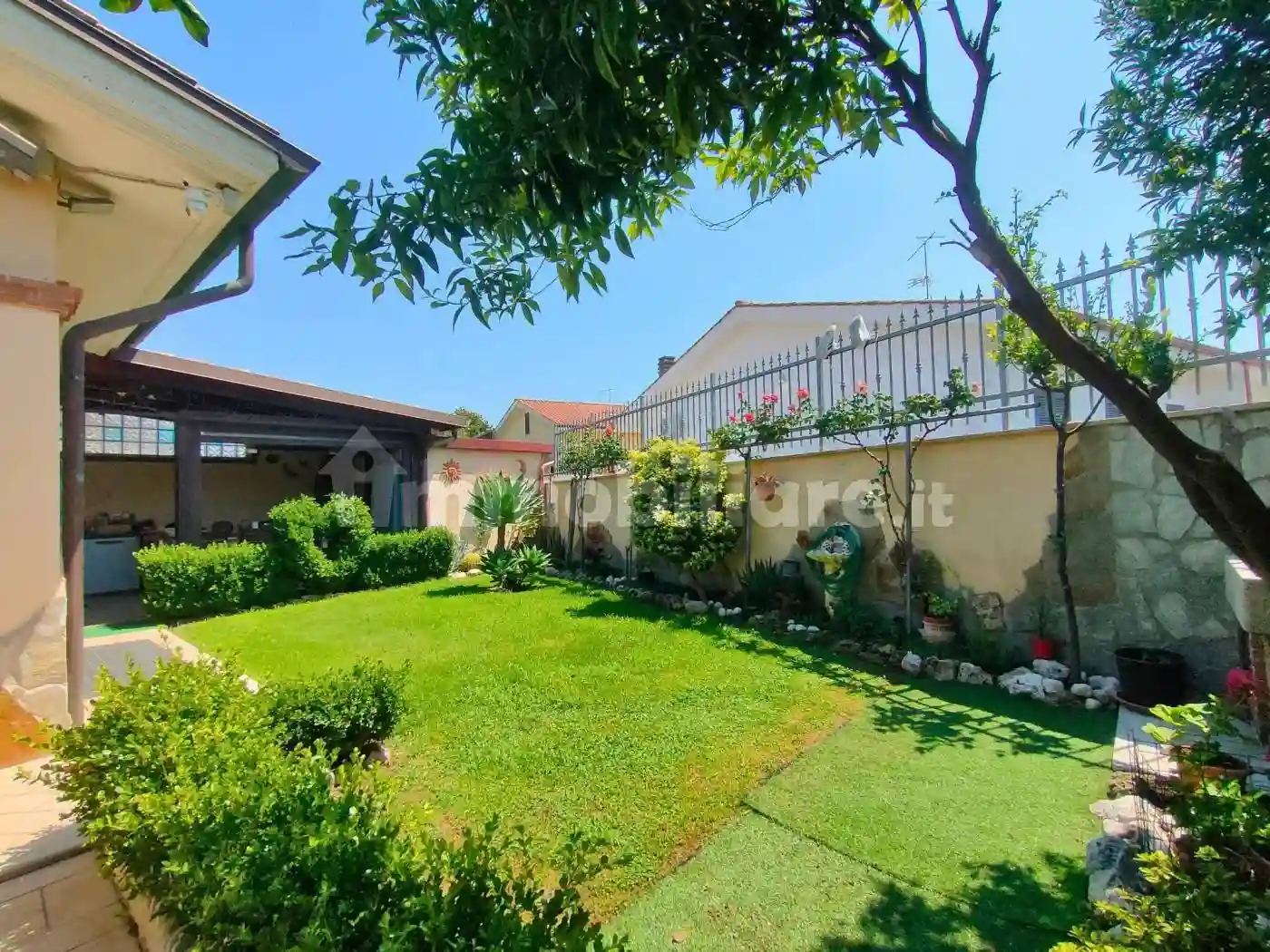 Villa - foto 2