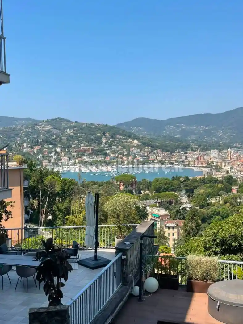Appartamento in vendita a Rapallo