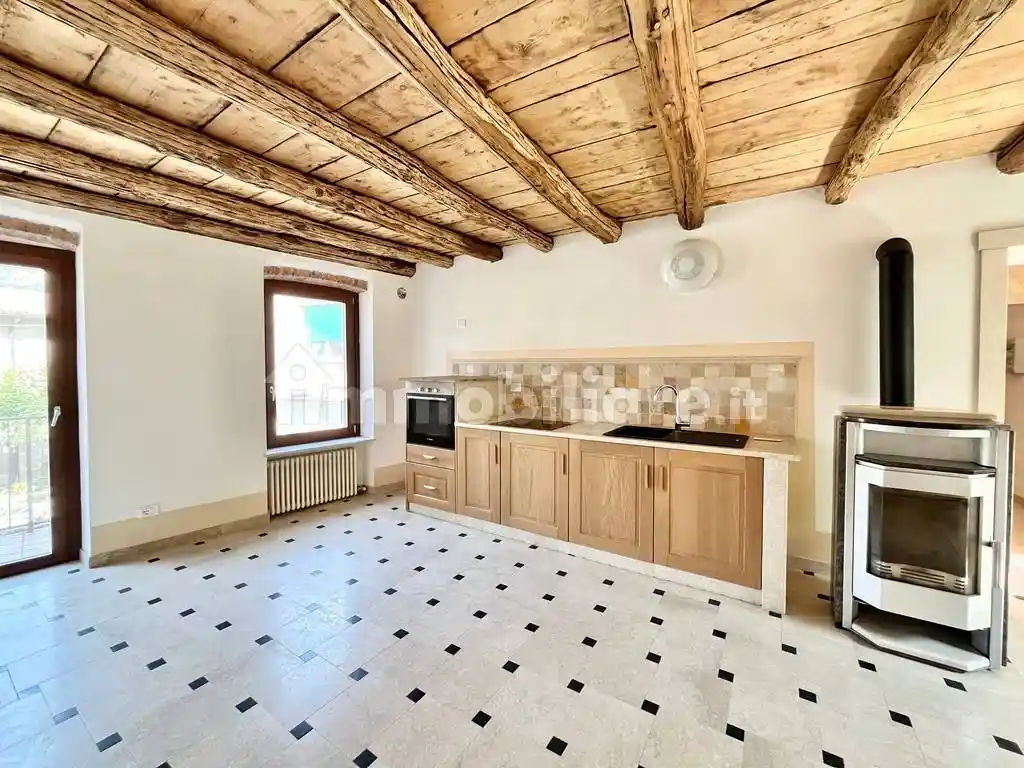 Villa in vendita a Dolcè