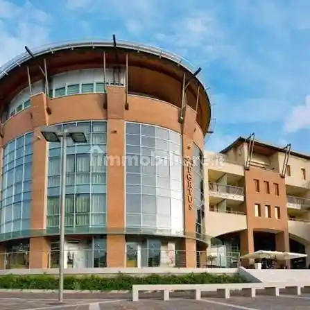 Palazzo - Edificio in affitto a Portogruaro