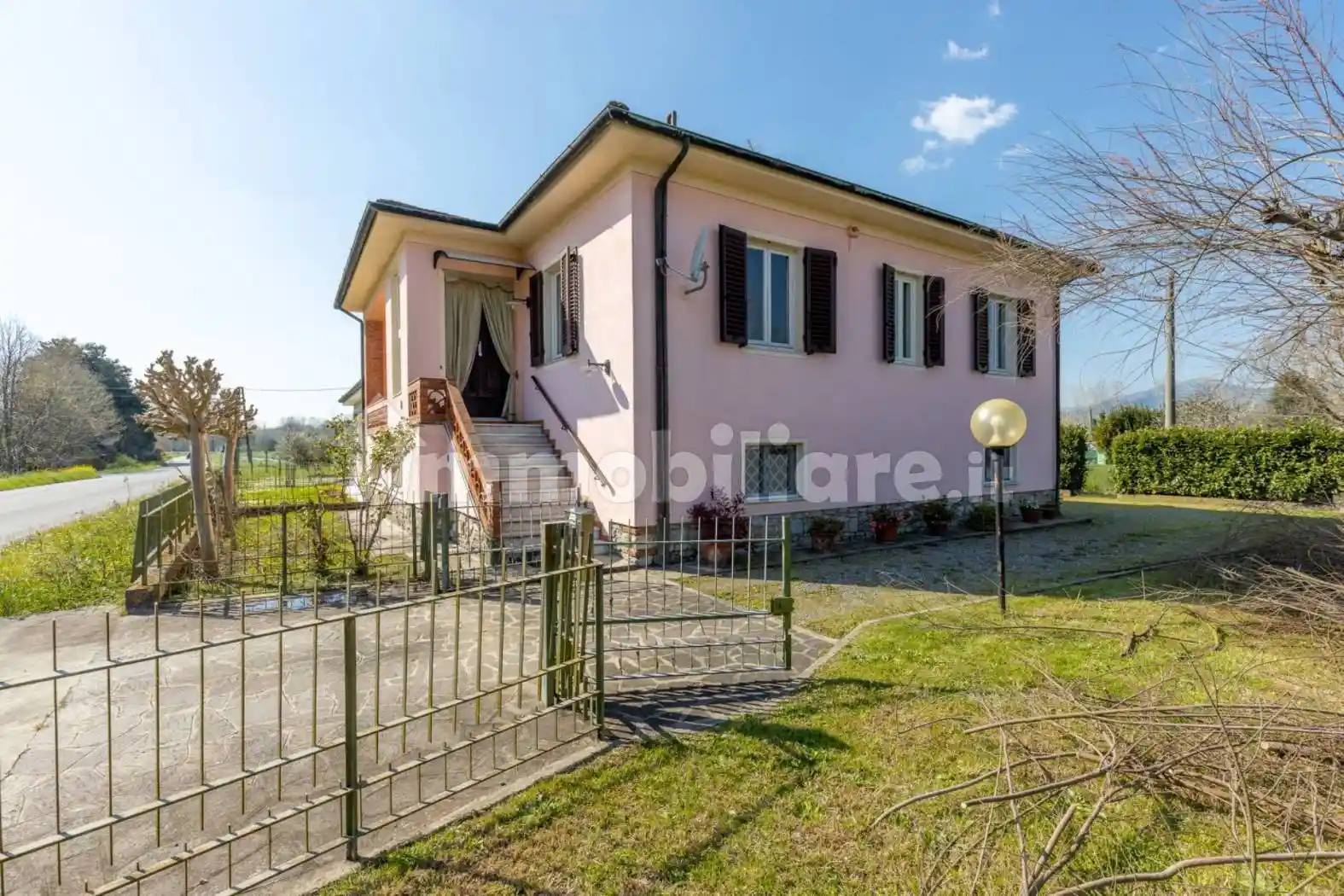 Villa in vendita a Lucca