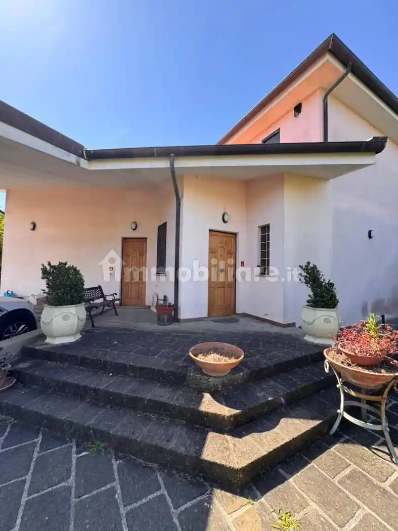 Villa in vendita a Nettuno