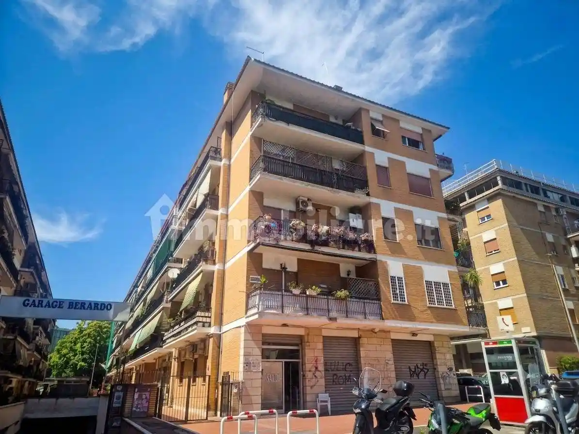 Appartamento in vendita a Roma