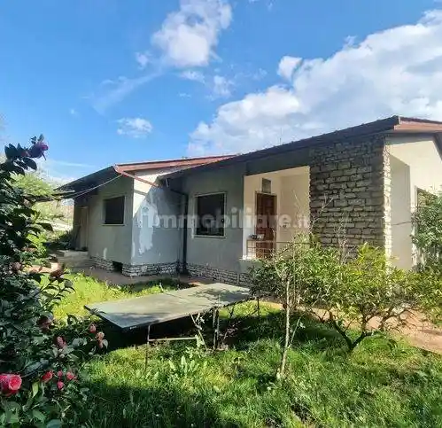 Villa in vendita a Massa