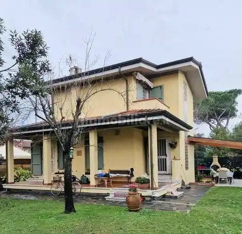 Villa in vendita a Massa