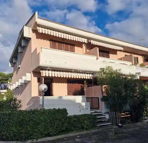 Villa in vendita a Massa