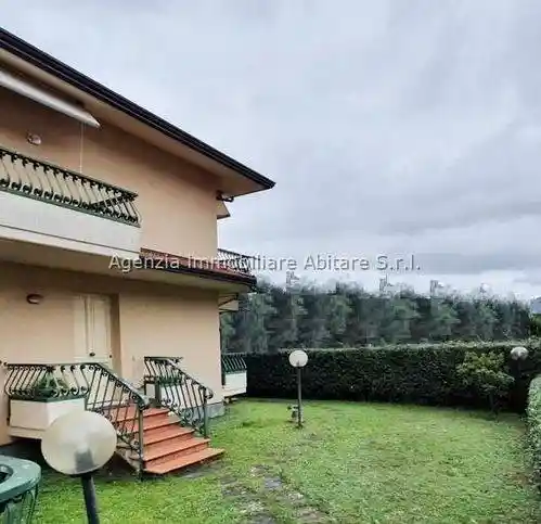 Villa in vendita a Massa