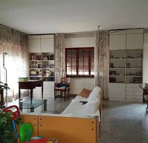 Villa in vendita a Massa