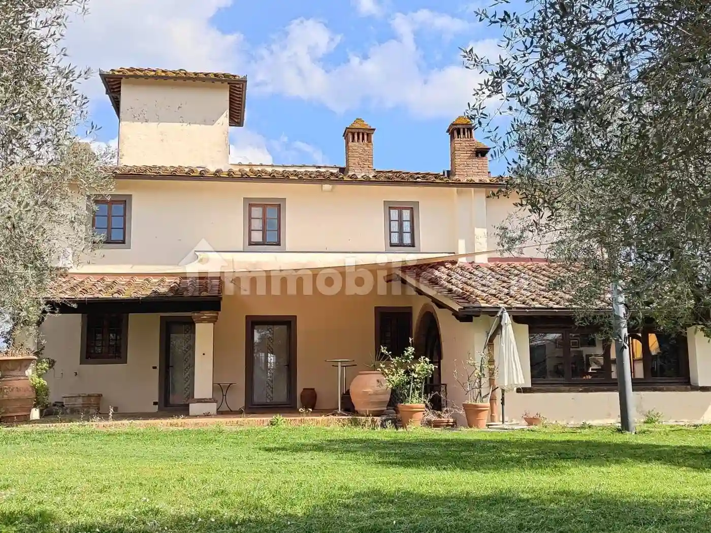 Villa - foto 2